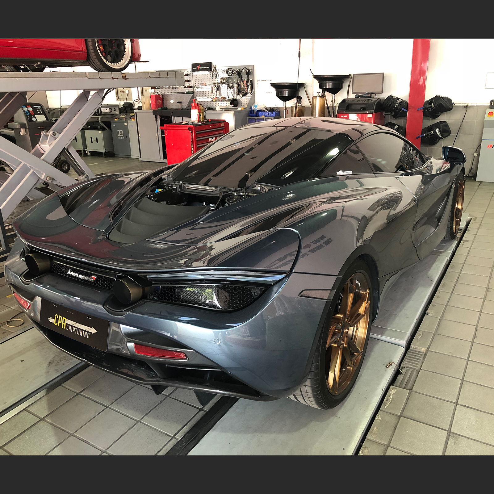 Más rápido que la competencia - el McLaren 720S