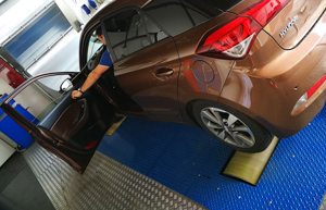 El Hyundai i20 en el dinamómetro