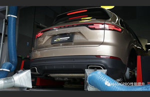 SUV Porsche con ajuste de chip CPA